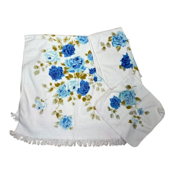 Vintage Blue‎ Rose Towel Set - Picture 1 of 5